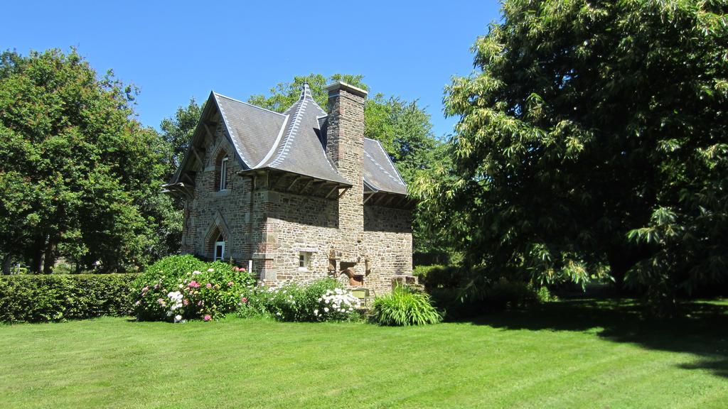 Holiday Home Château de Boucéel Mont Saint Michel Vergoncey Esterno foto